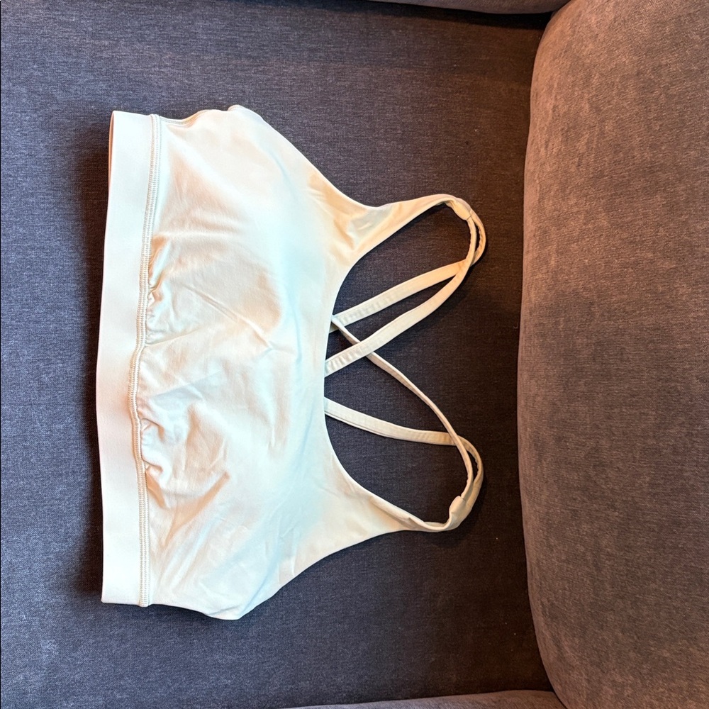 lululemon Energy Bra *Medium Support B–D Cups Color: Creamy Mint - Picture 6 of 6
